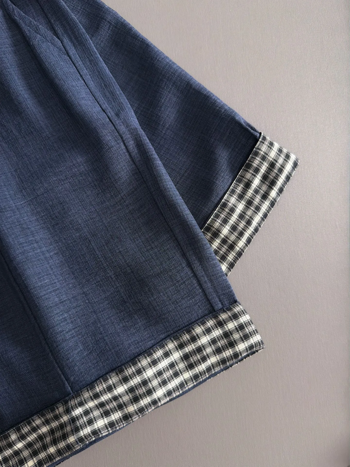 LP 2036 Spring/Summer New Arrival elastic band casual shorts, counter-customized fabric Breathable, high comfort, impeccable details, brand element design concept, reflecting high quality. It feels delicate and soft! It presents a casual cut and the upper body shape is great! Sizes:M-5XL